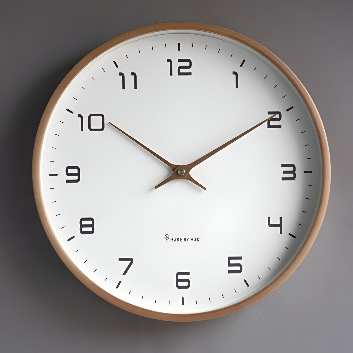 Nordic Wooden Wall Clock, Silent Quartz Minimalist Round Clock for Living Room and Kitchen