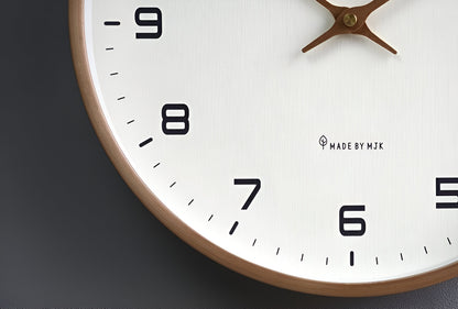 Nordic Wooden Wall Clock, Silent Quartz Minimalist Round Clock for Living Room and Kitchen