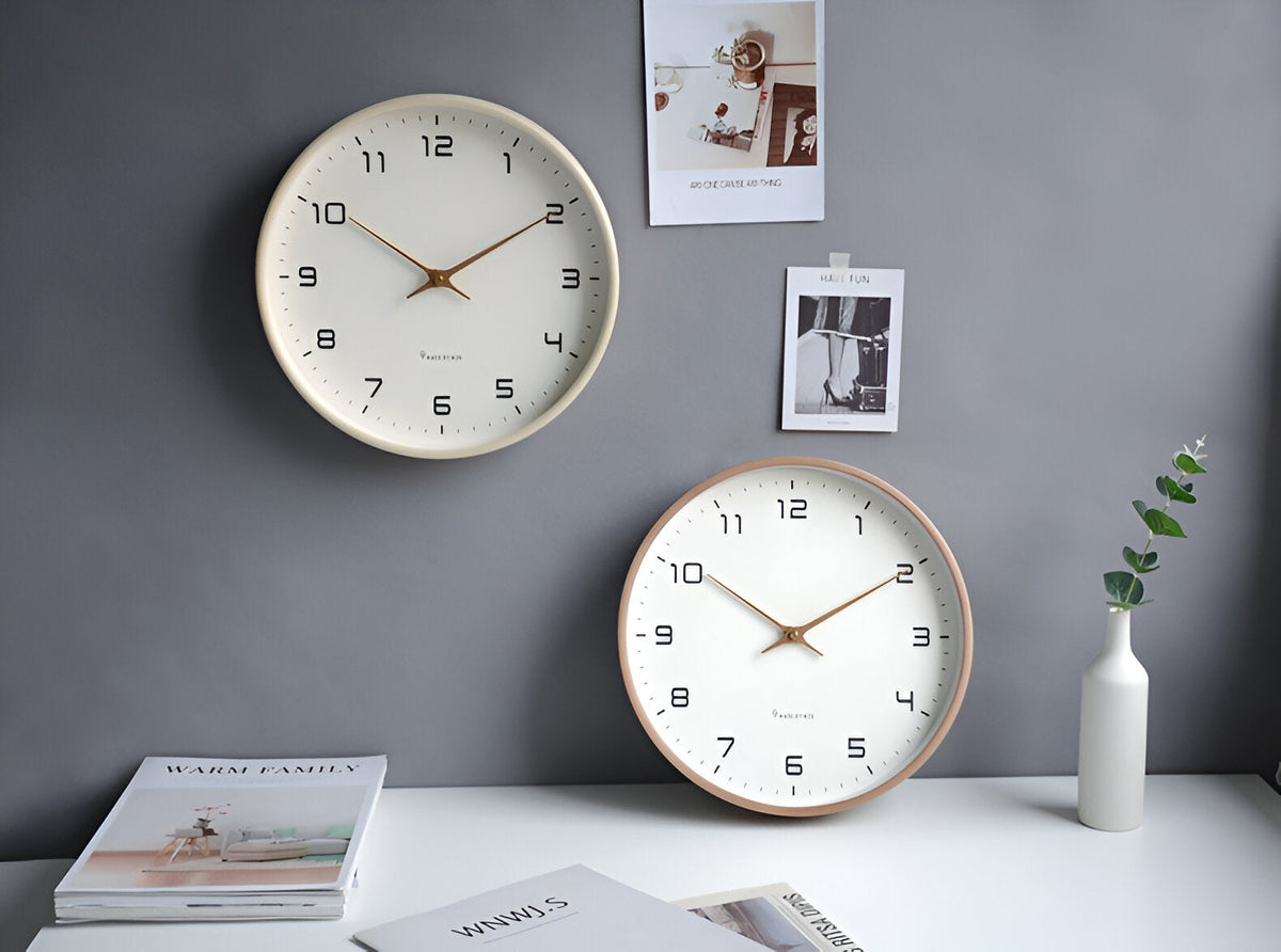 Nordic Wooden Wall Clock, Silent Quartz Minimalist Round Clock for Living Room and Kitchen