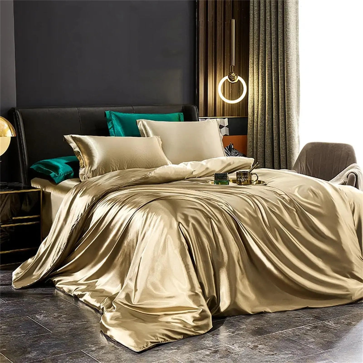 Mulberry Silk Bedding Set with Duvet Cover, Bed Sheet and Pillowcases, Breathable Luxury Bedding