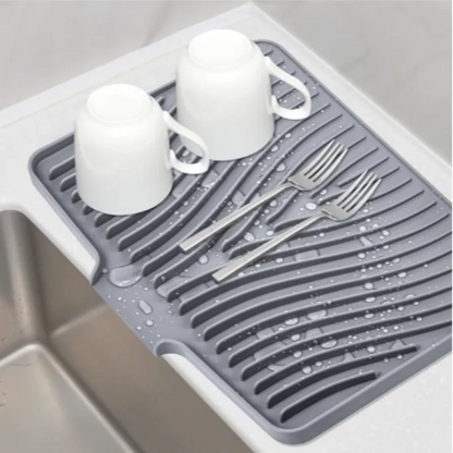 Silicone Dish Drying Mat with Built In Drain, Heat Resistant Countertop Drain Pad for Kitchen Sink