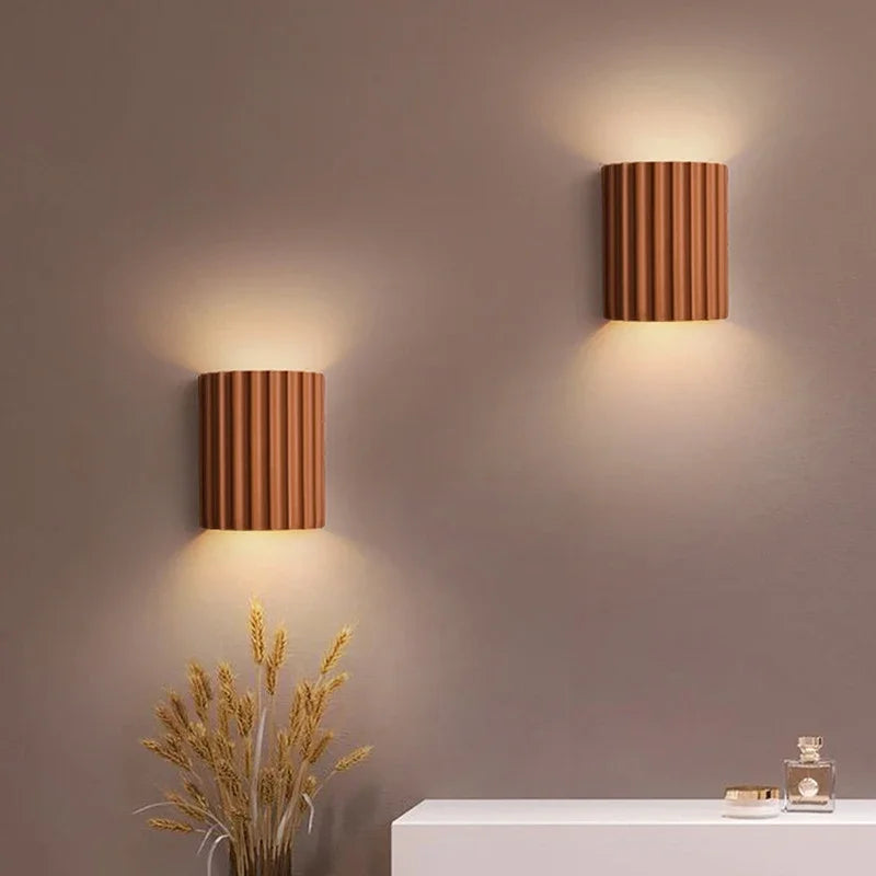 Ribbed Resin Wall Sconce, Modern Up Down Wall Light for Bedroom and Hallway, E27