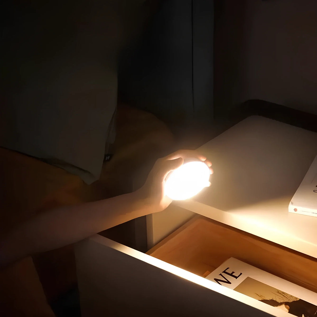 Circle Motion Sensor Night Light, Wireless LED Puck Light for Stairs, Closets and Hallways